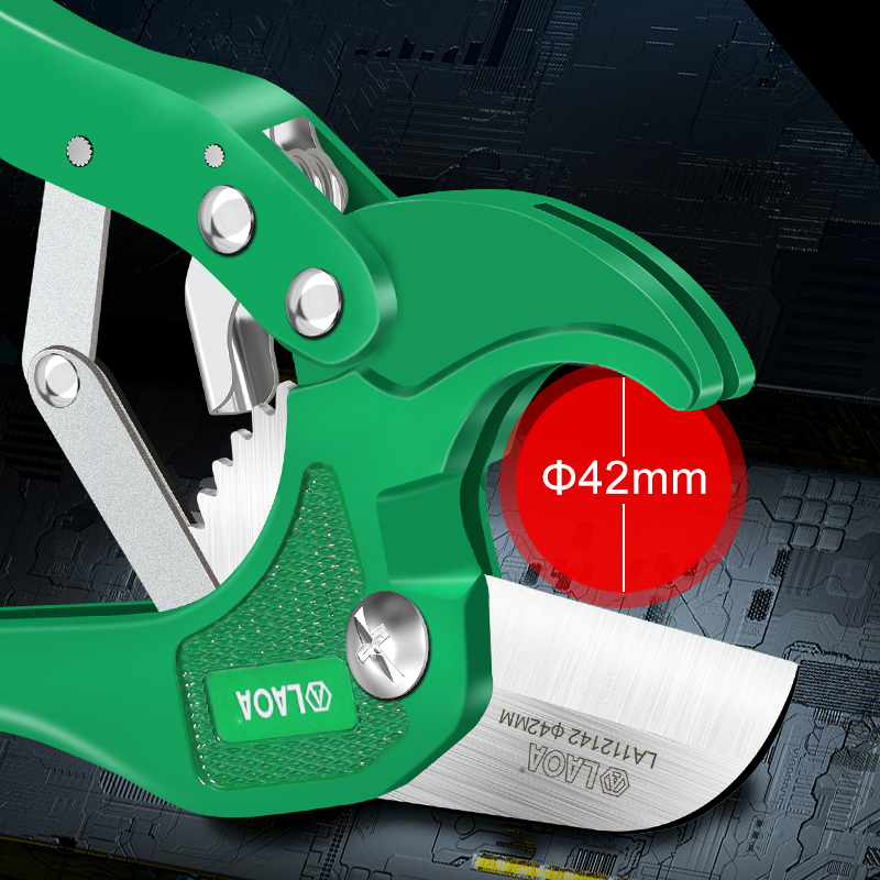 قاطع أنابيب PVC من LAOA مقاس 4 - مراجعة Pipe Cutter Ratchet وسعره